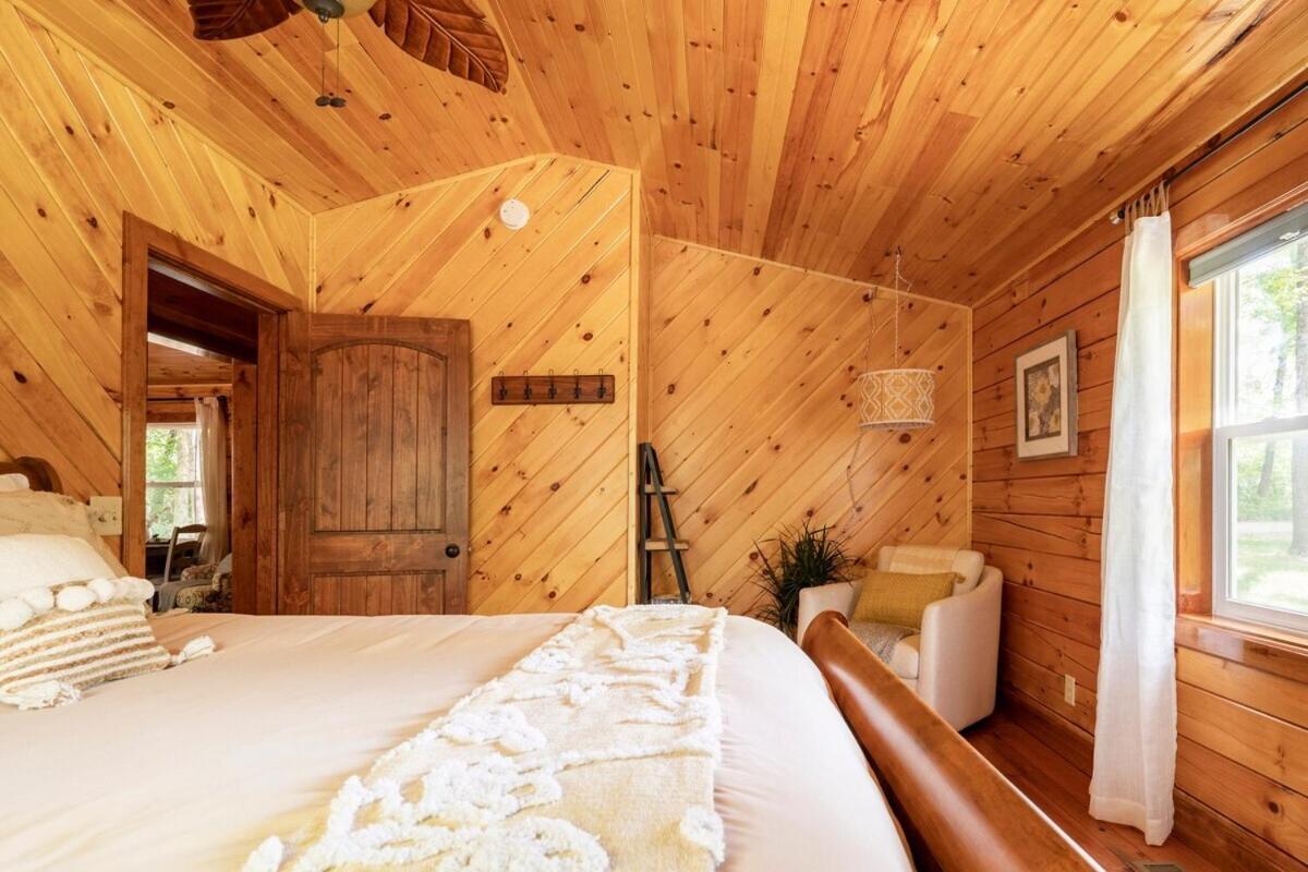 Secluded Wooded Cabin Near The Hocking Hills New Straitsville Bagian luar foto