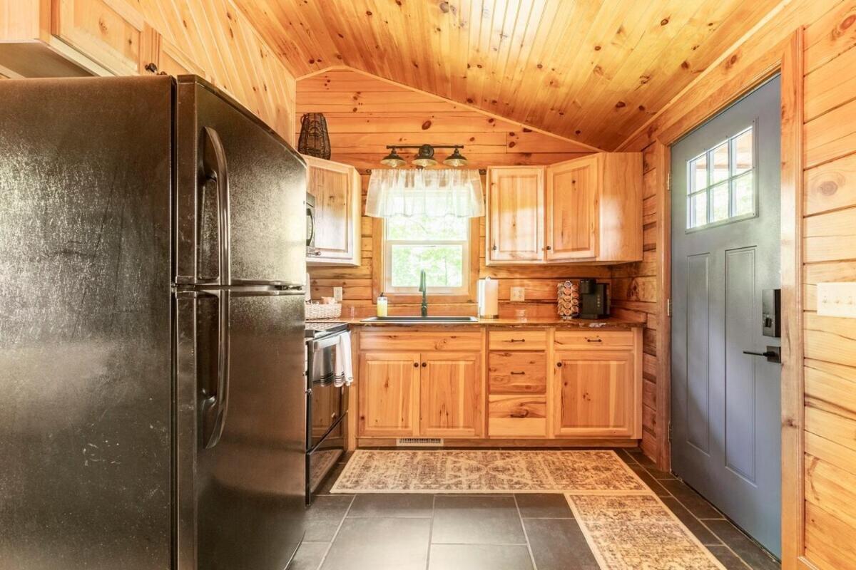 Secluded Wooded Cabin Near The Hocking Hills New Straitsville Bagian luar foto