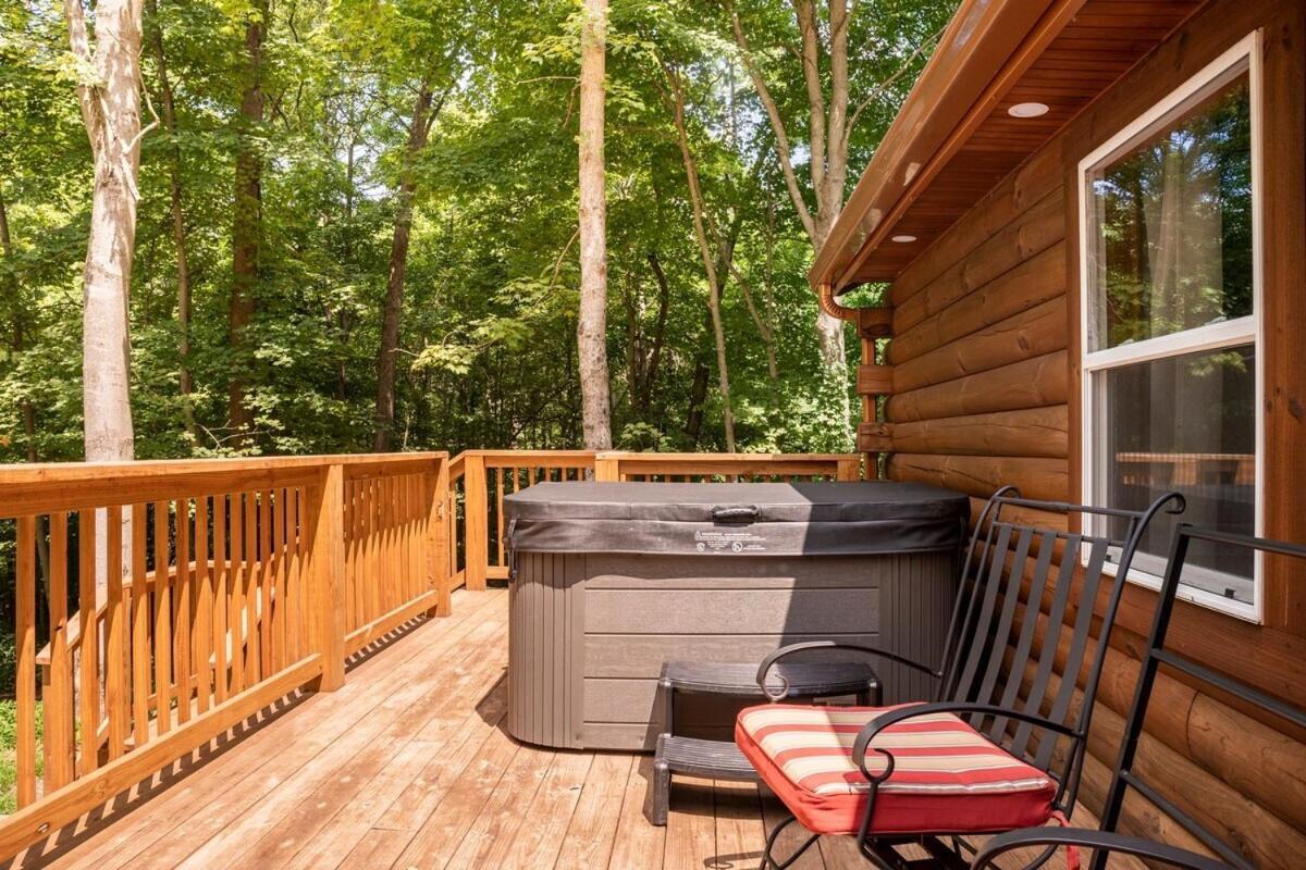 Secluded Wooded Cabin Near The Hocking Hills New Straitsville Bagian luar foto