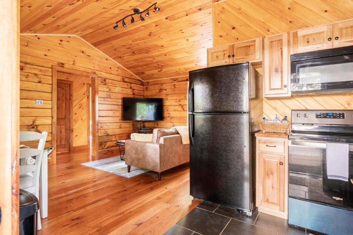 Secluded Wooded Cabin Near The Hocking Hills New Straitsville Bagian luar foto